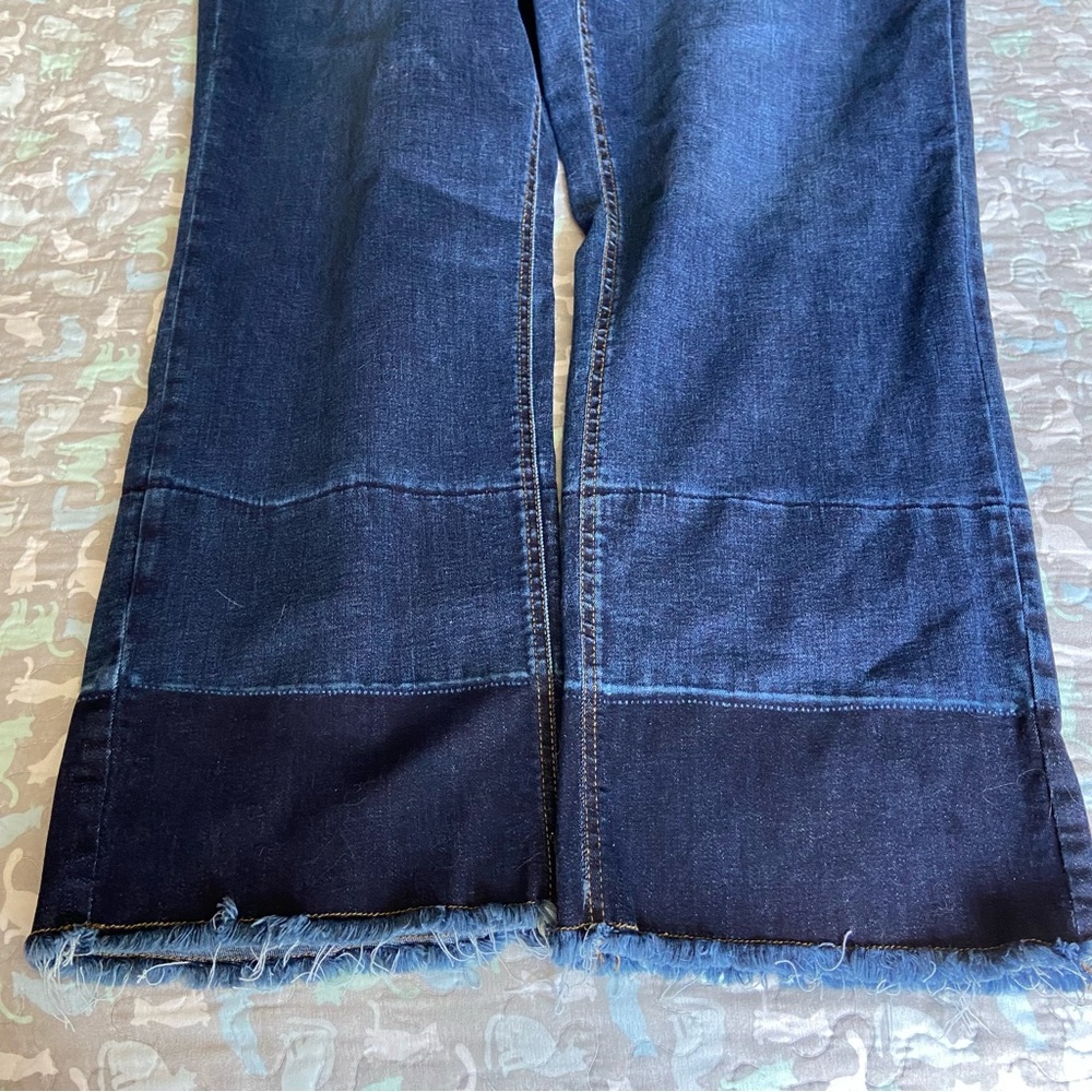 Denim & Co 2 tone Capri pants - Picture 8 of 12